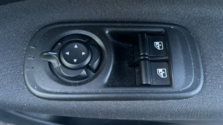 Fiat 500 87kW Icon 42kWh 3dr Auto Electric Hatchback